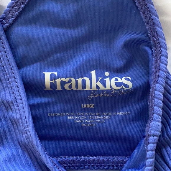 Frankies Bikinis Connor Top - Picture 2 of 2